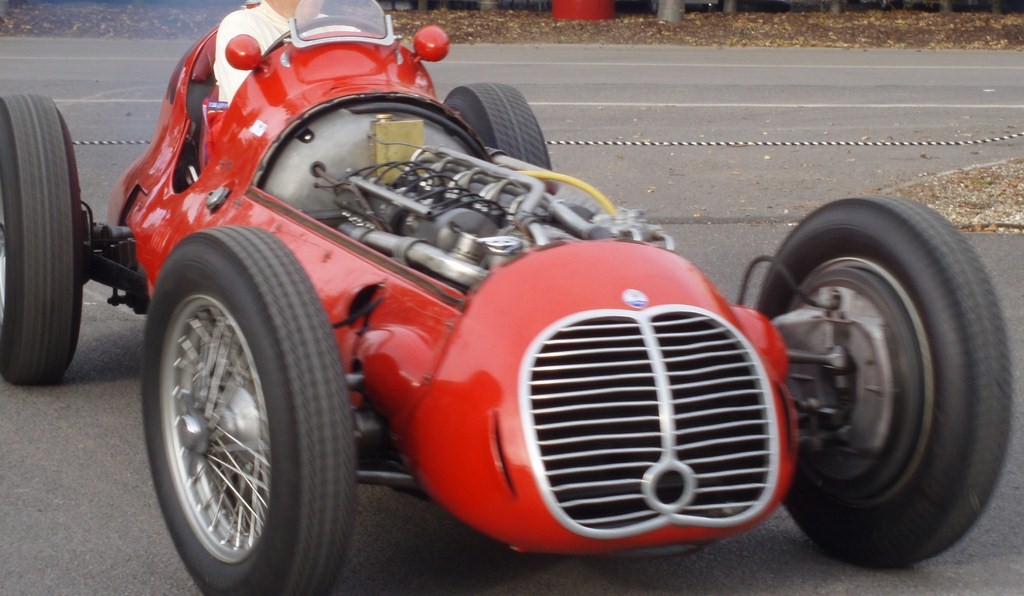 Maserati () 8CLT:  