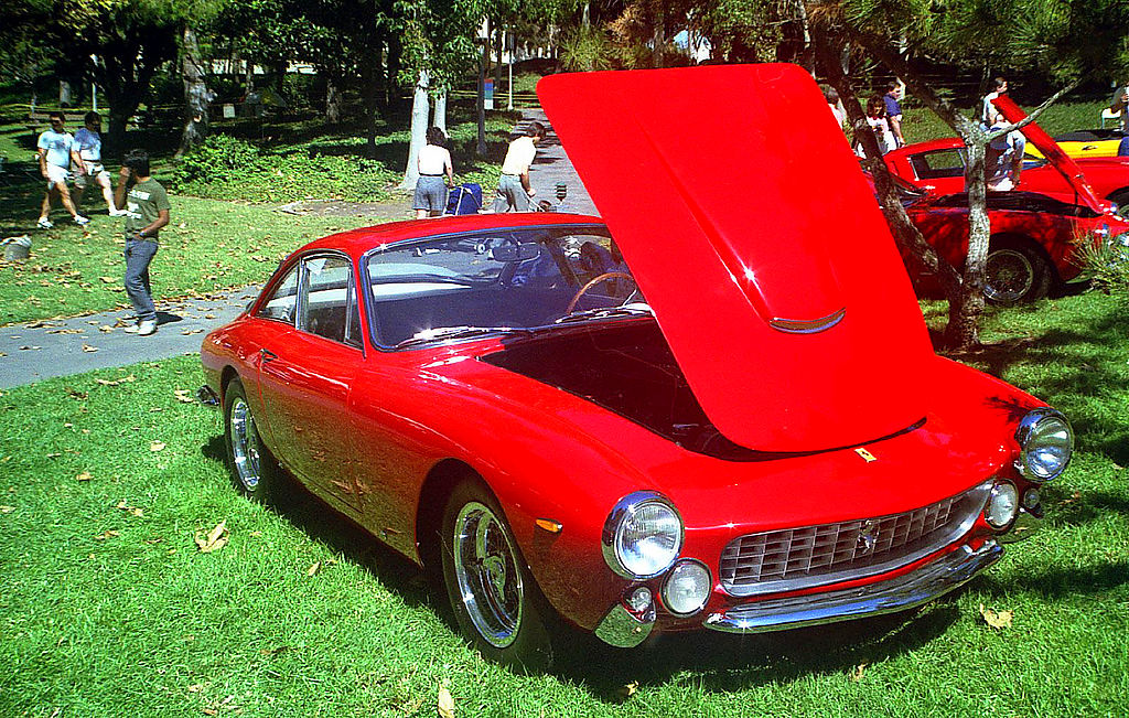 Ferrari () 250 GT Lusso Berlinetta:  