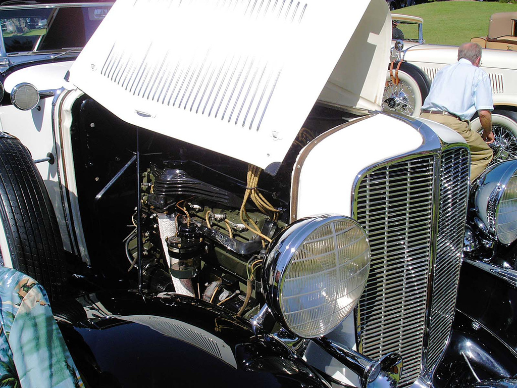 Auburn () 12-16A Roadster, 1932:  