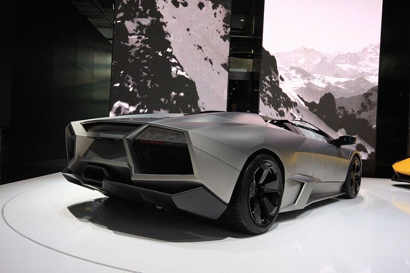 Lamborghini ( ) Reventon:  