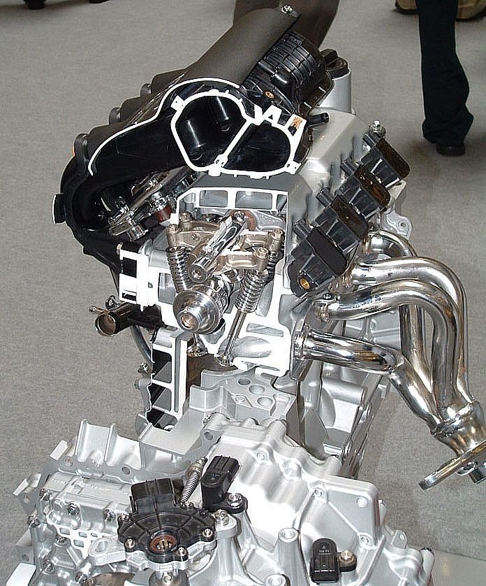 Honda () L15A VTEC (i-VTEC):  