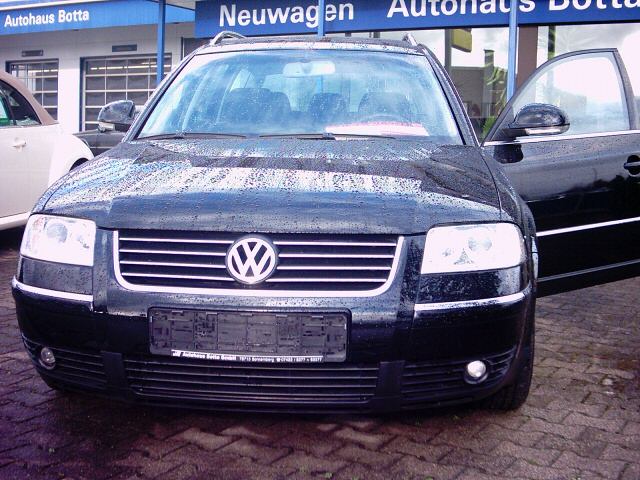 Volkswagen (VW) () Passat Variant V (3B6):  