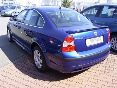 Volkswagen (VW) () Passat V (3B3):  