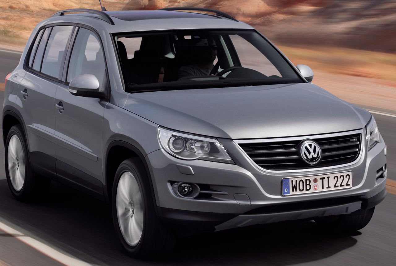 Volkswagen (VW) () Tiguan (5N1, 5N2):  