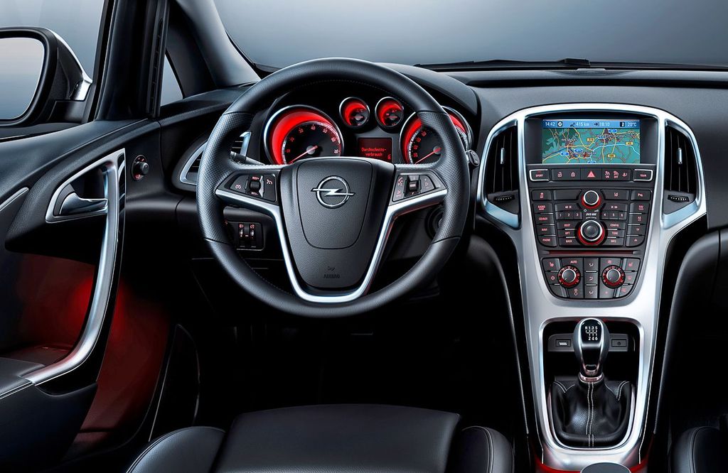 Opel () Astra J IV hatchback:  