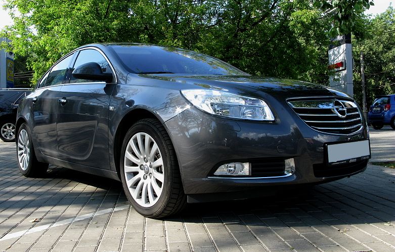 Opel () Insignia (hatchback):  