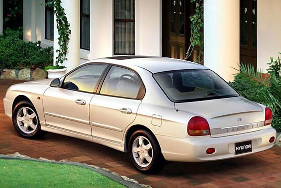Hyundai () Sonata III (EF):  