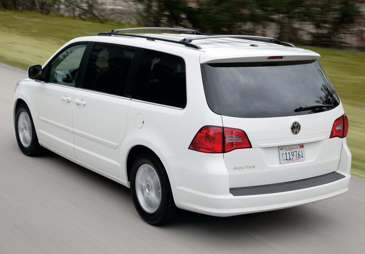 Volkswagen (VW) () Routan I (7B1):  