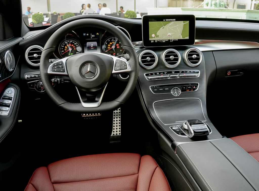 Mercedes Benz () C-Class (S205):  