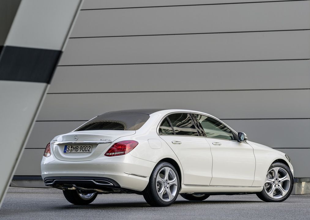 Mercedes Benz () C-Class (W205):  