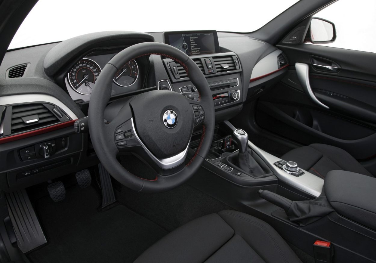 BMW () 1-Series (F20):  