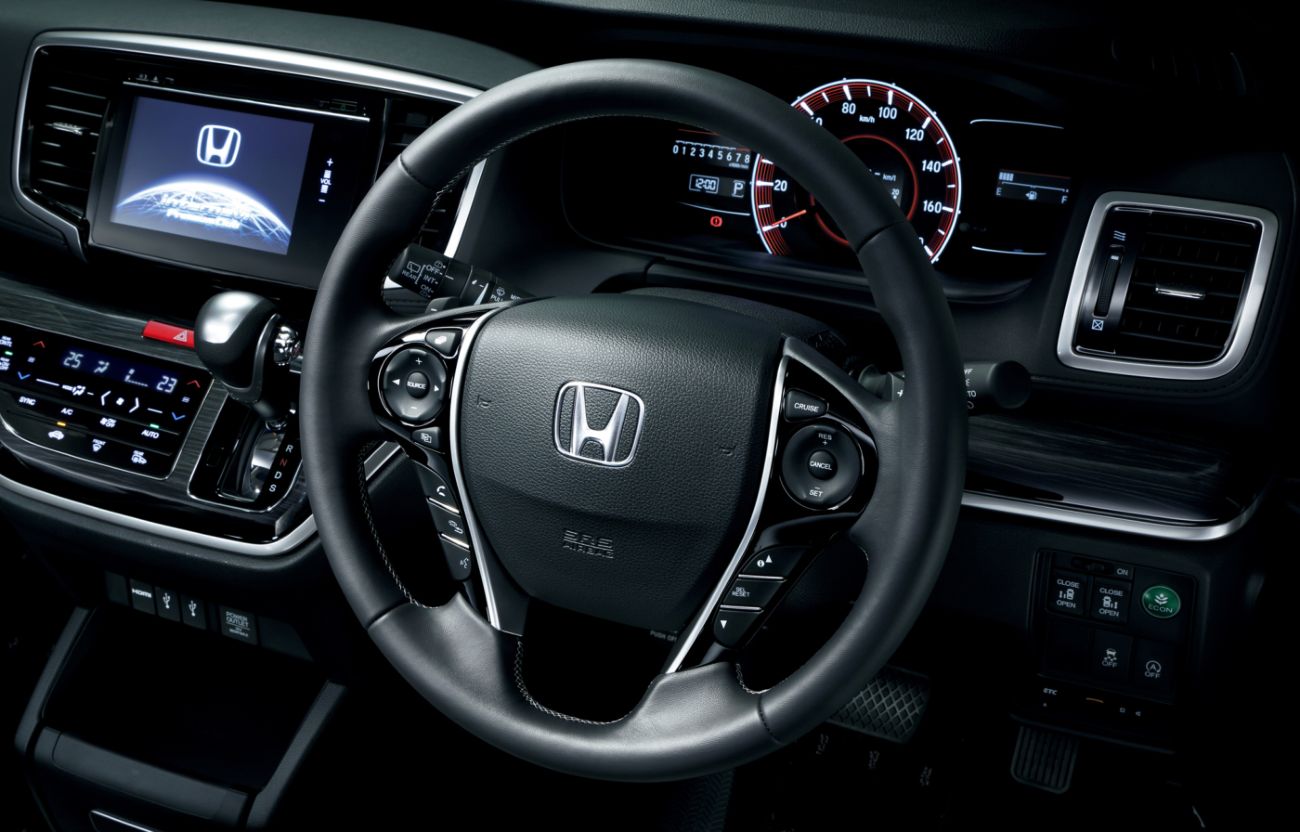 Honda () Odyssey V:  