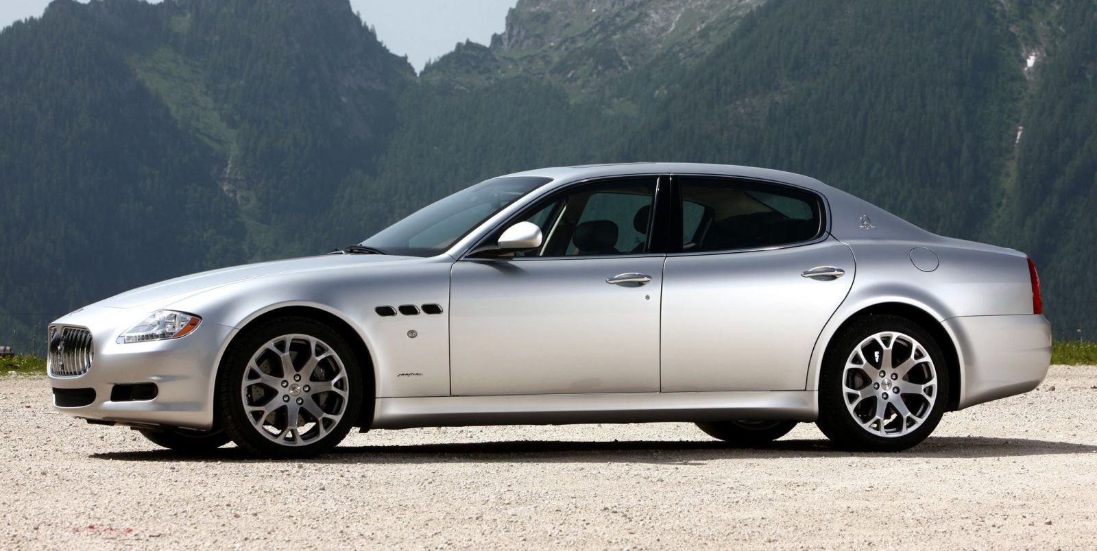 Maserati () Quattroporte V (M139):  