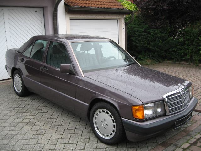 Mercedes Benz () 190 (W201):  