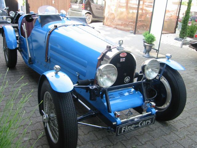 Bugatti () Type 35:  