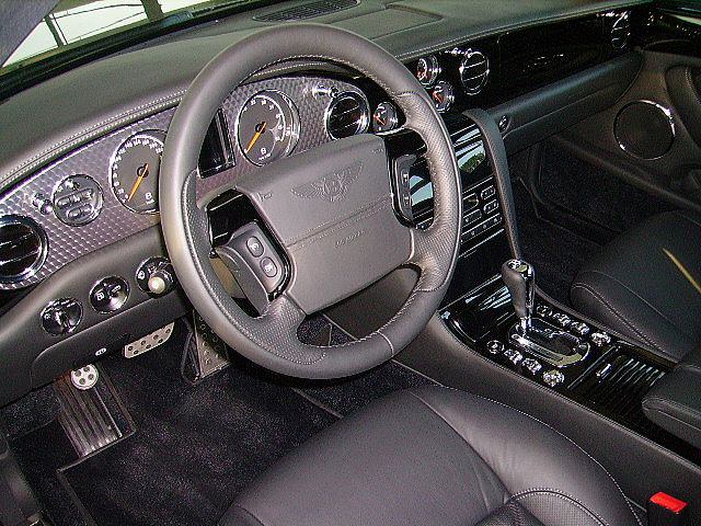 Bentley () Arnage T (V8 Bi-Turbo 16V):  