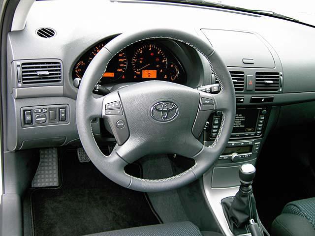 Toyota () Avensis II (_T25_):  