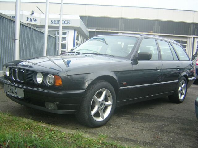 BMW () 5-Series (E34 Touring):  