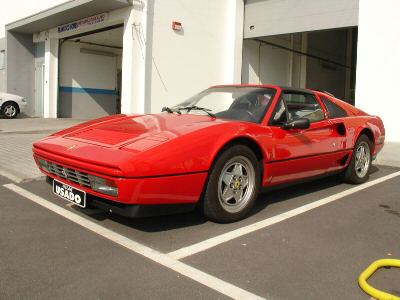 Ferrari () 208 GTS Turbo:  