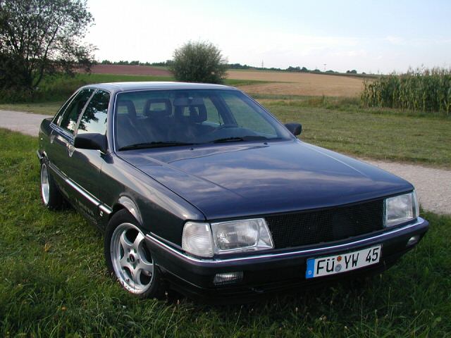 Audi () 100 (44, 44Q, C3):  