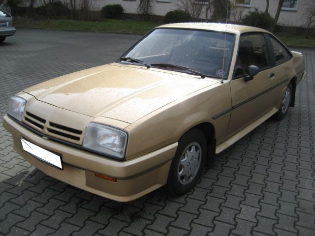 Opel () Manta B CC (53_, 55_):  