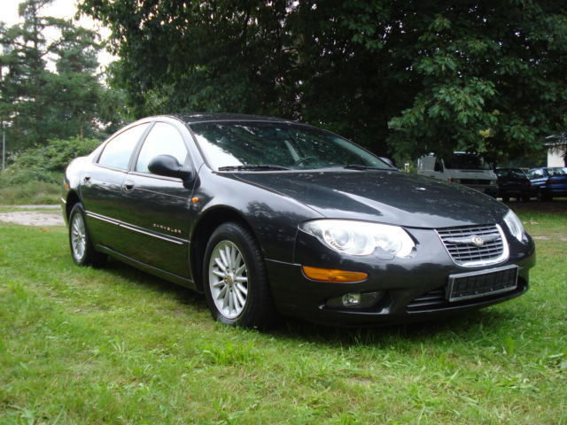 Chrysler () 300 M:  