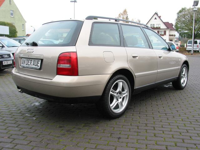 Audi () A4 I Avant (8D5, B5), S4:  