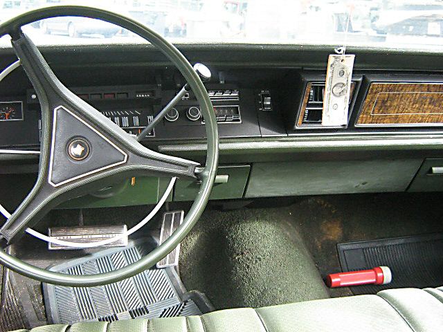 Chrysler () New Yorker, 1970:  