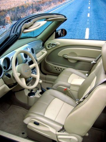 Chrysler () PT Cruiser Cabrio:  