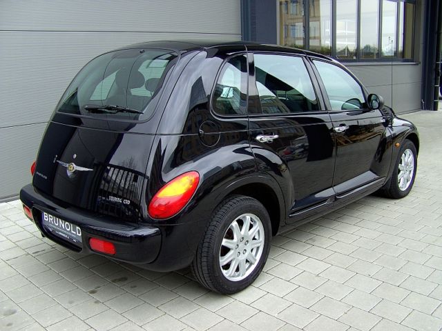 Chrysler () PT Cruiser:  