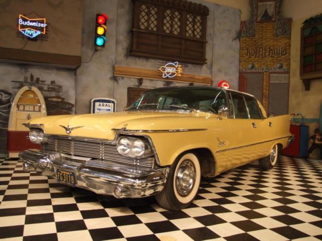 Chrysler () Imperial Crown Southampton, 1958:  