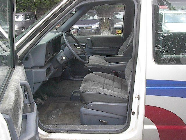 Chrysler () Voyager I (ES):  