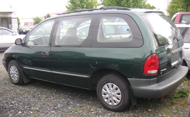 Chrysler () Voyager II (GS):  