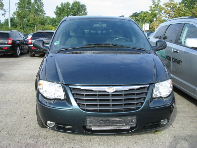 Chrysler () Voyager IV:  
