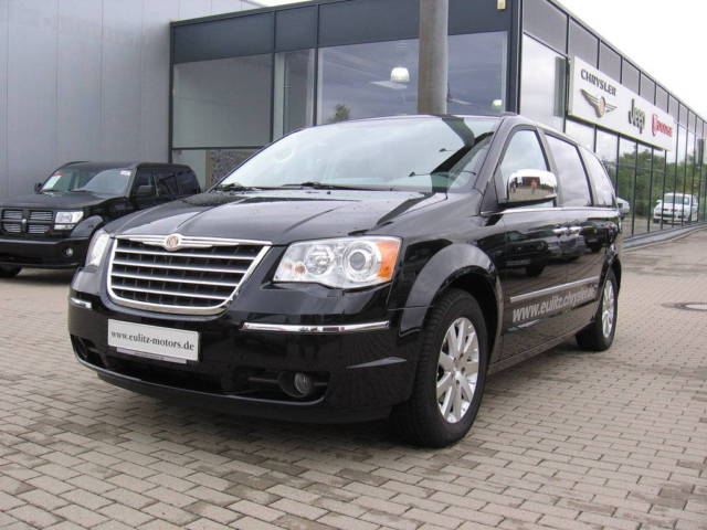 Chrysler () Voyager V:  