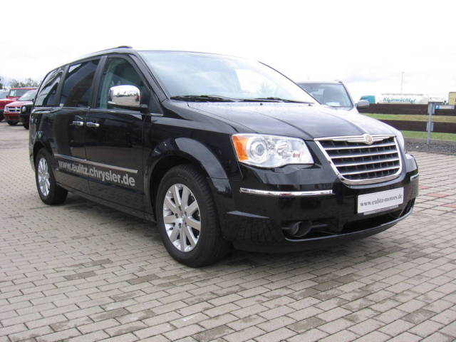 Chrysler () Voyager V:  