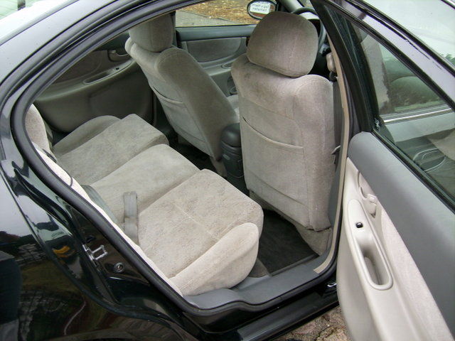Chevrolet () Alero (GM P90):  