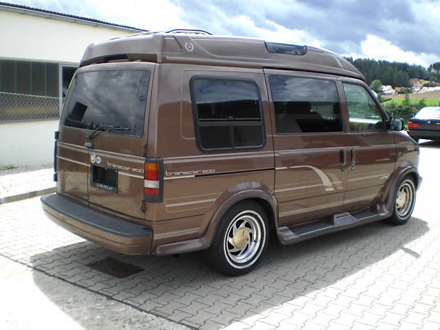 Chevrolet () Astro Van:  