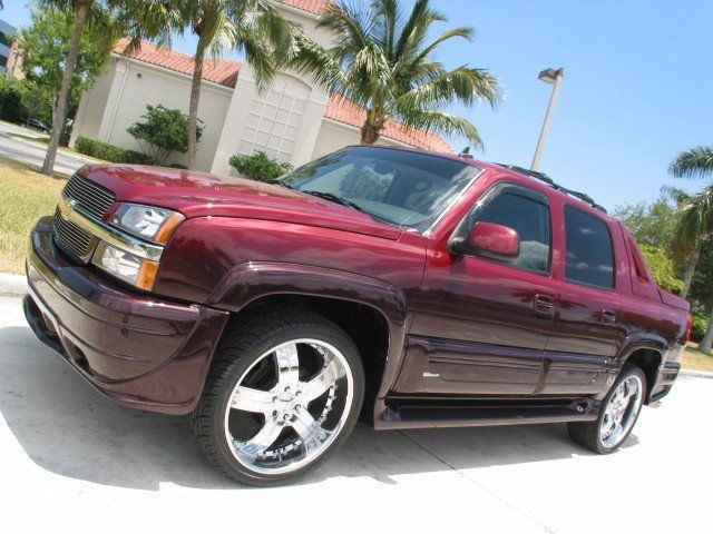 Chevrolet () Avalanche I:  