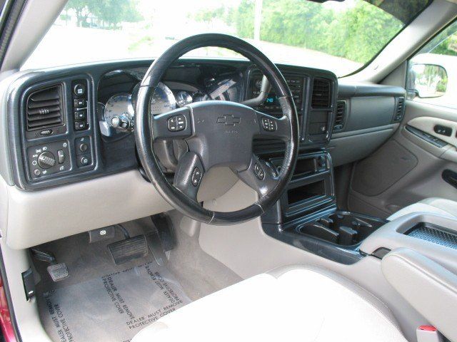 Chevrolet () Avalanche I:  