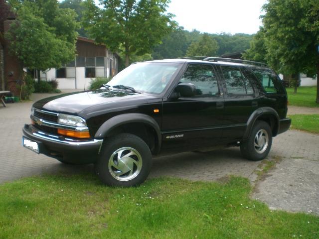 Chevrolet () Blazer, 1994-2005:  