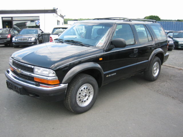 Chevrolet () Blazer, 1994-2005:  