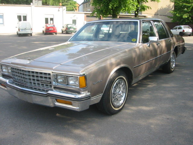 Chevrolet () Caprice (83), 1983:  