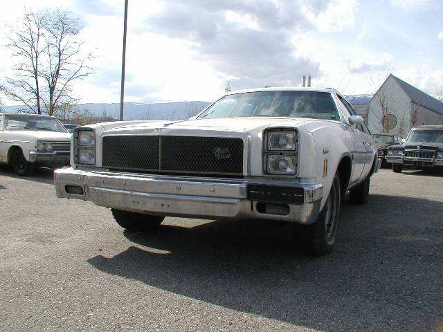 Chevrolet () Chevelle Malibu Classic Wagon, 1975:  
