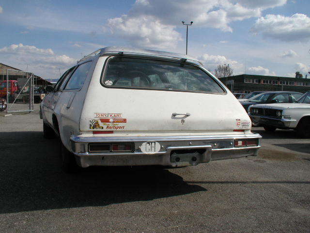 Chevrolet () Chevelle Malibu Classic Wagon, 1975:  