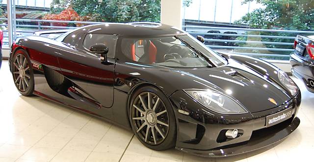 Koenigsegg (ʸ) CCXR:  