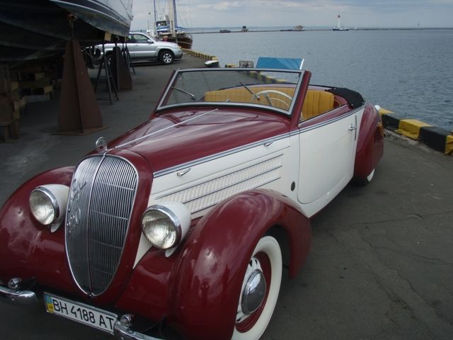 Steyr () 220 Sport:  