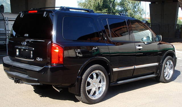 Infiniti () QX56 (JA60):  