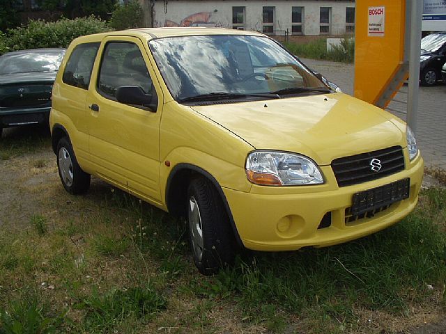 Suzuki () Ignis:  