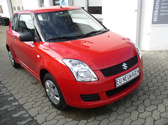Suzuki () Swift lll:  
